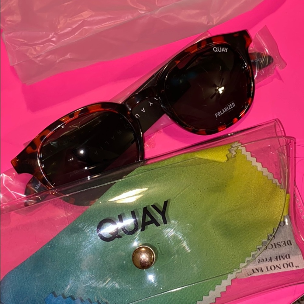 QUAY NWT WALK ONS POLARIZED IN TORTOISE SOLD OUT